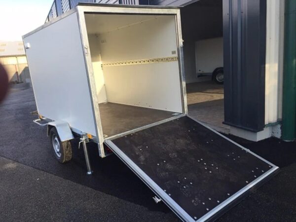 Furgoneta Boro F752413 RAMPA H150 12WGOT2030 Peso 750 kg Nf