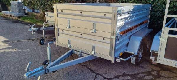 Remolque portaequipajes de dos ejes Jalon, PTAC 750 kg