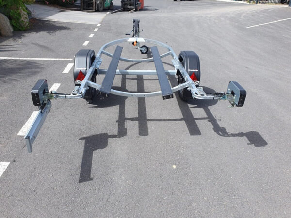 Portamotos sumergible