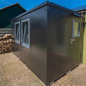 Contenedor de oficina negro 4 x 2 metros