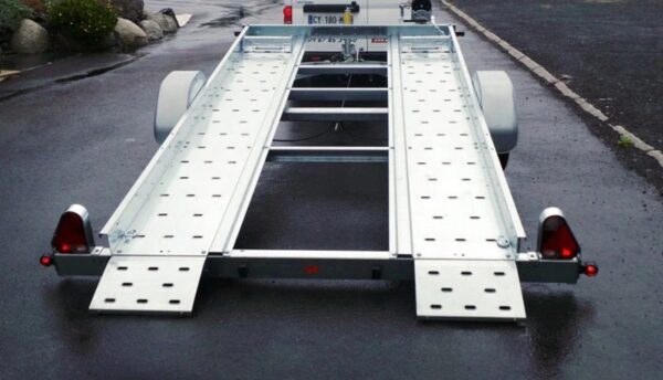 Portacoches de un eje 1300kg