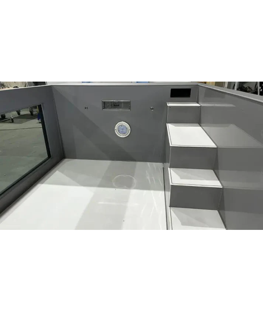 QPP Piscina de polipropileno de 6,5m x 2,5m y dotada de ventanal de 4m de ancho